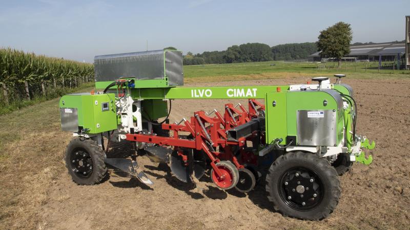 Het prototype van deze robot is er voor kleine en middelgrote land- en tuinbouw-bedrijven.