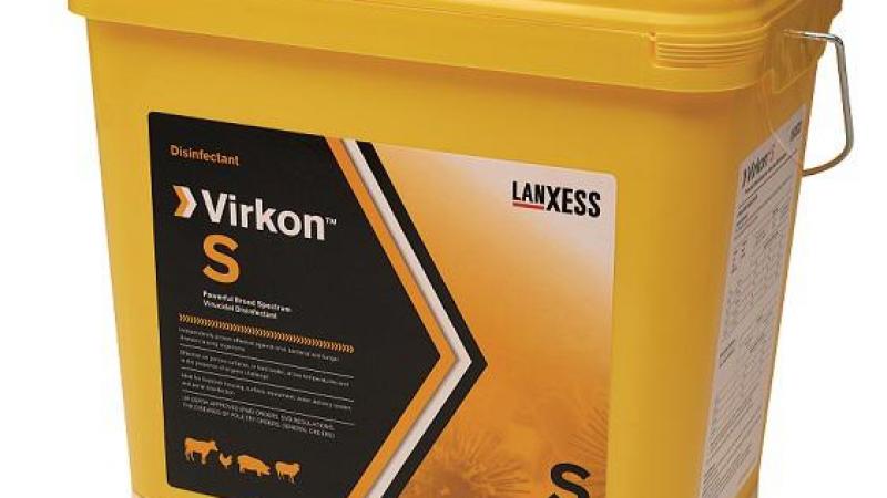 Virkon S reinigt drinkwatersystemen.
