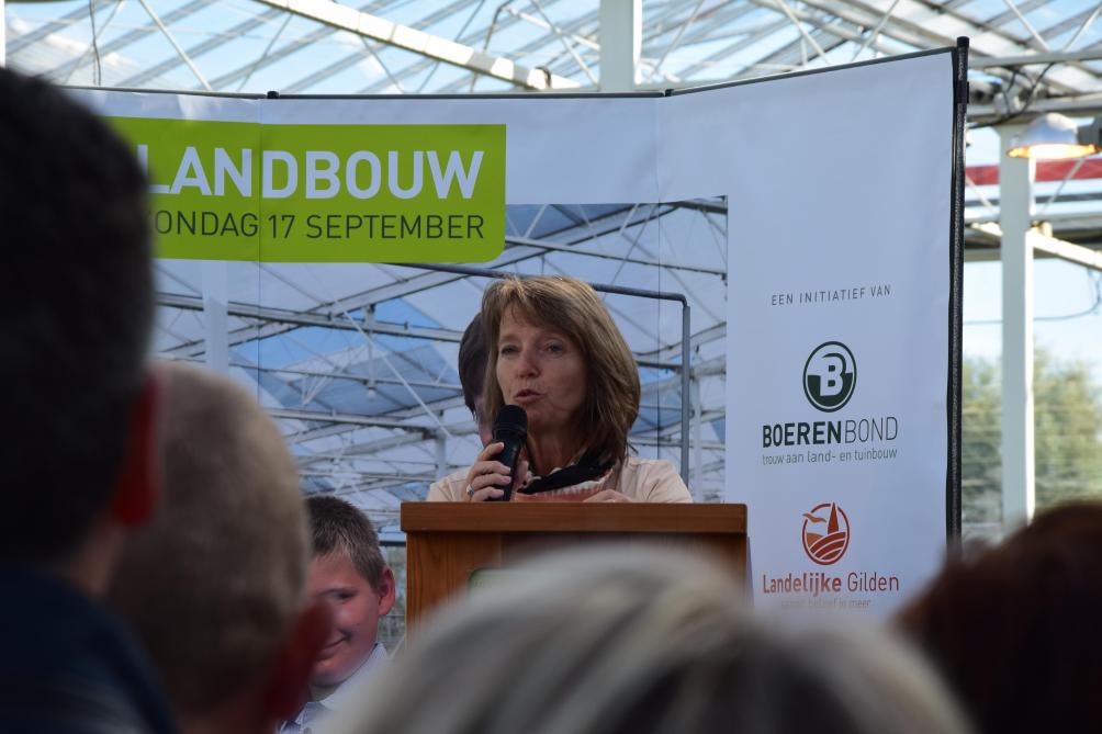 “Als onze sector het nieuws haalt is het jammer genoeg dikwijls met extremen of crisissen”, vindt voorzitter van Boerenbond Sonja De Becker.