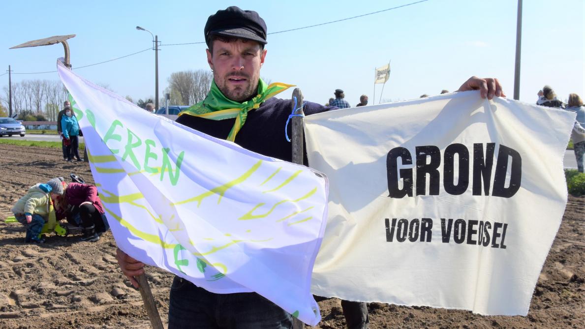 Tijs Boelens, woordvoerder Boerenforum:  Als we nu niet ingrijpen is er geen grond meer voor voedsel.