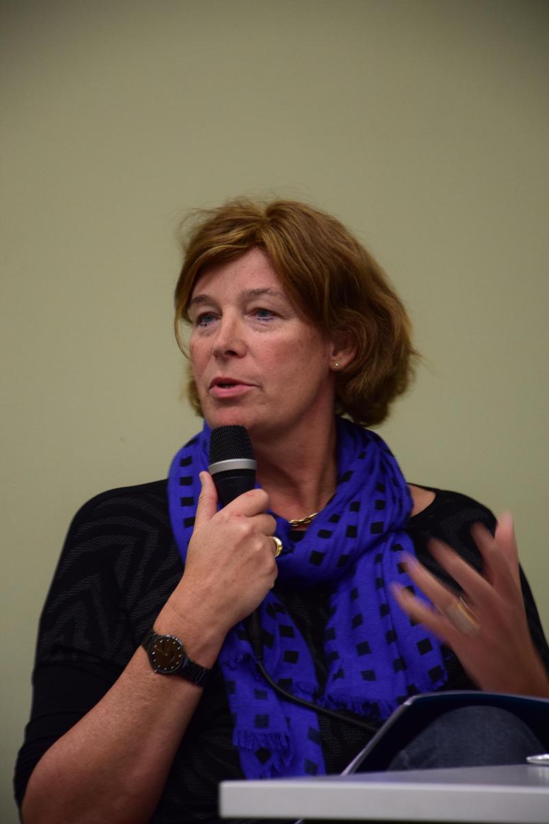 “Waar het 50 jaar lang verkeerd is gelopen, is dat er onvoldoende maatschappelijk debat is geweest”, vond professor De Sutter.