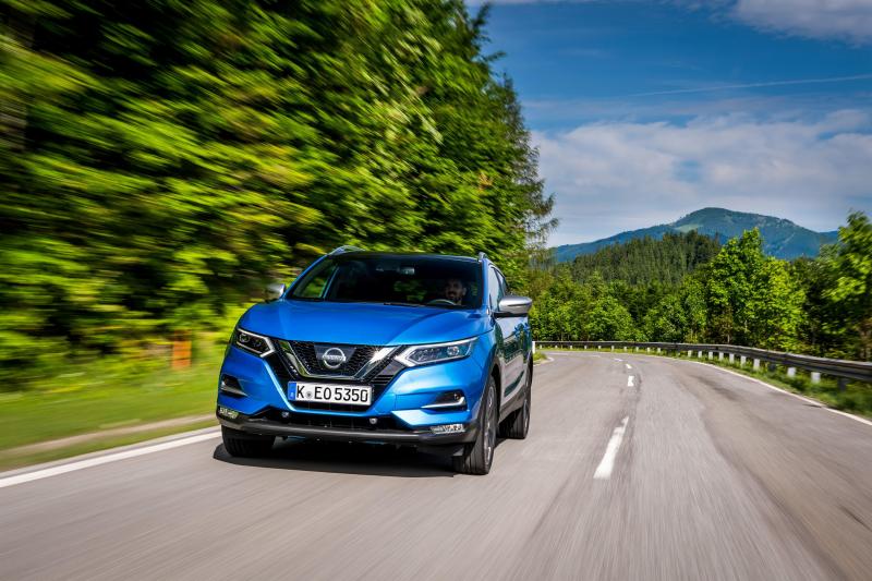 De Nissan Qashqai werd uiterlijk vernieuwd en voorzien van nieuwe technologie.