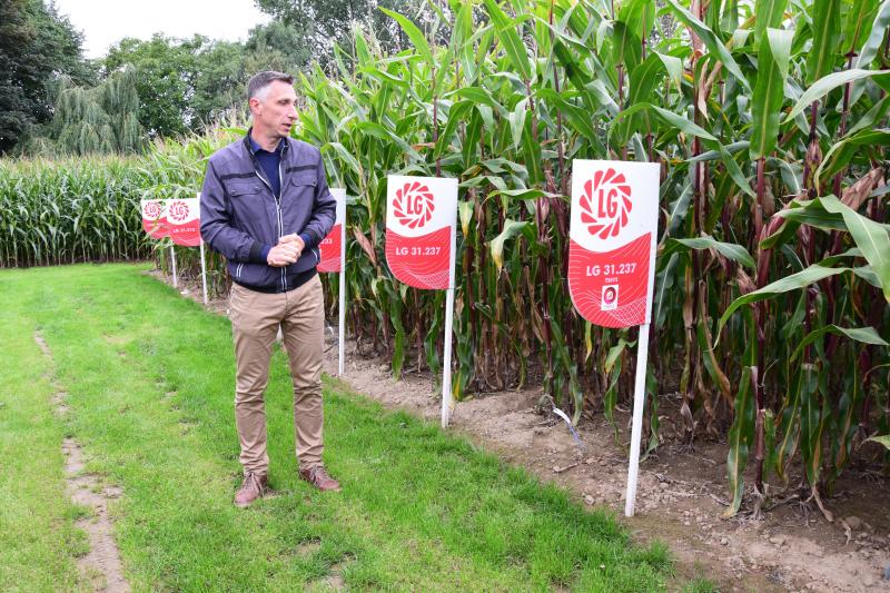 “De biologische maïscoating TSSV-2 is iets waar wij 100 
% in geloven, aldus Walter Vervoort.