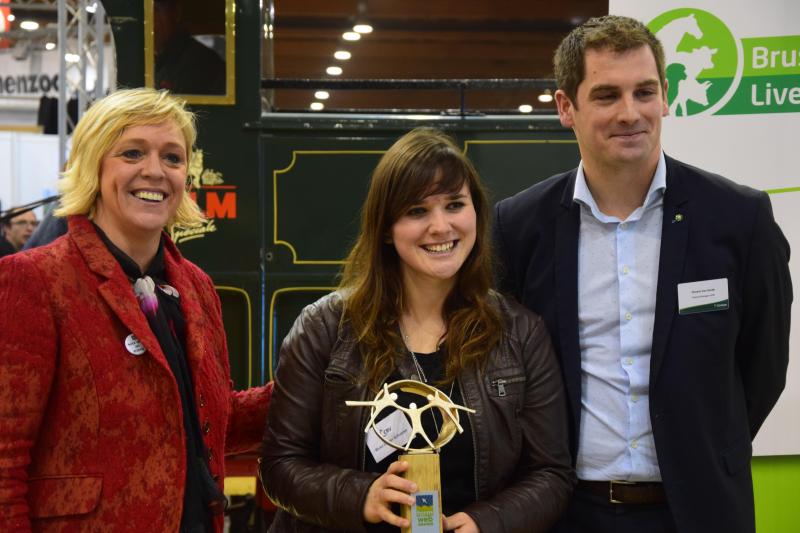 “Regelmatig een foto posten loont”, bewijst winnares ‘Beste Facebook’ Mieke Vander Schueren.