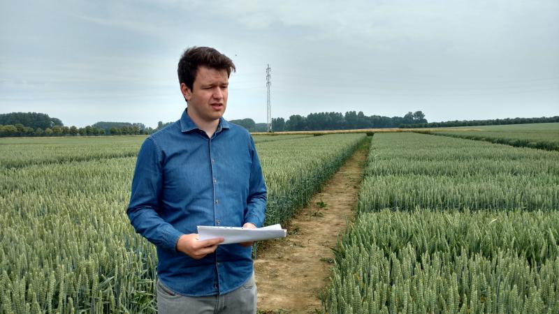 Yannick Hardy gaf toelichting bij de bemestings(strategie) die Aveve 
beproeft in wintertarwe.