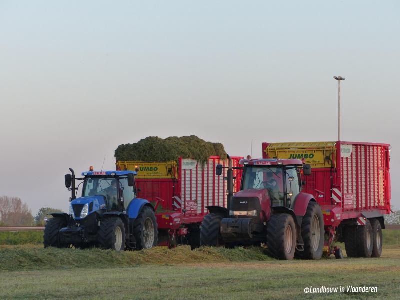 De geschiedenis herhaalde zich toen een opraapkar werd gekocht. Eén machine had teveel werk, dus kwam er een tweede bij.