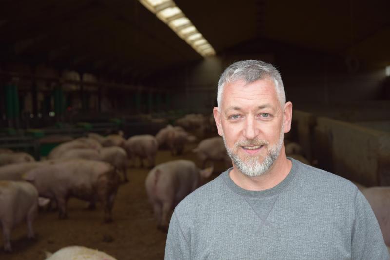 Ruben Brabant is één van de twee oprichters en partners van varkensbedrijf AGS, en eigenaar van ongeveer 1.000 Menapische varkens.