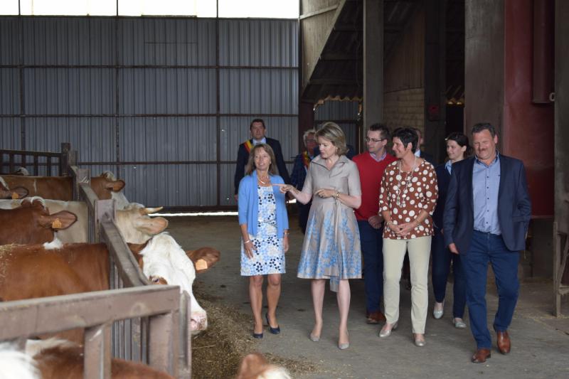 De Koningin stelde honderduit vragen aan de vrouwelijke landbouwondernemers.