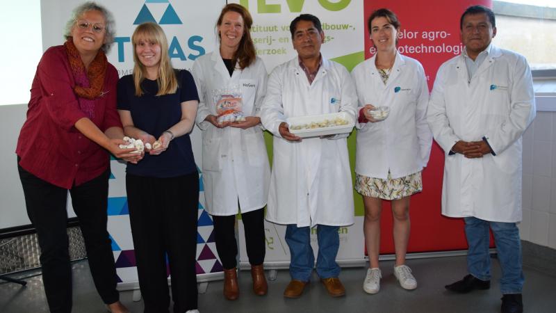 De Peruaanse professoren in gezelschap van de betrokkenen van Trias, HoGENT en ILVO.