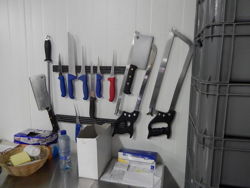 De vleesverkoopprijzen per kg versneden karkas bij korte keten (hoeveslagerij) zijn gemiddeld 17 à 18€/kg vlees.