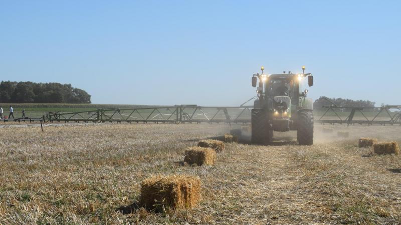 Met gps kunnen delen van de spuitboom automatisch in- en uitgeschakeld worden.