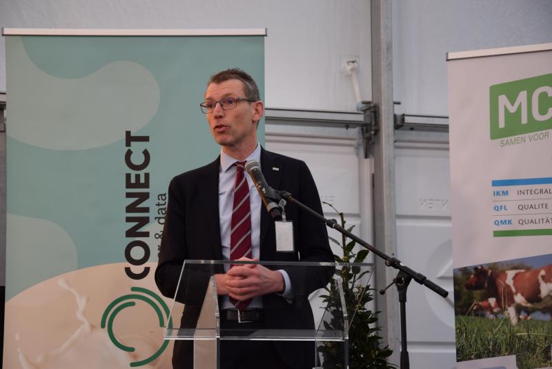 Met DjustConnect en IKM-NET krijgen de melkveehouders vandaag een primeur, stelt Joris Relaes.  Ze krijgen nu zelf de sleutel in handen om vlot om te gaan met hun data.”