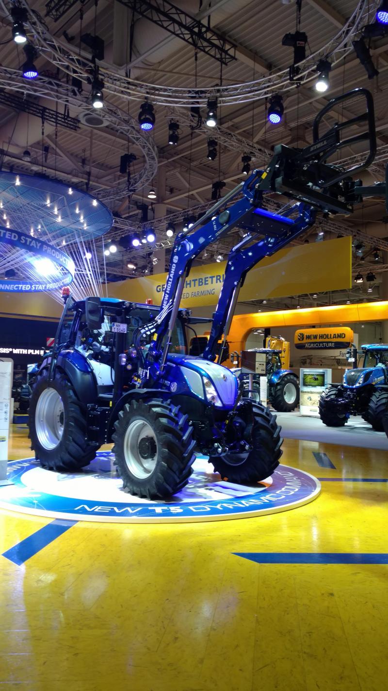 De T5 Dynamic Command-serie van New Holland heeft 4 nieuwe modellen.