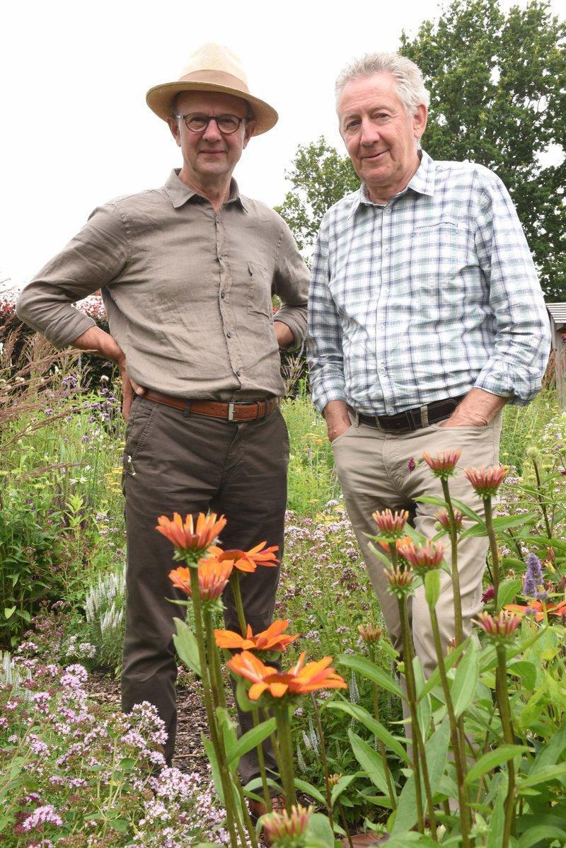 Voor de uitwerking wordt een beroep gedaan op 2 bekende groenexperten: groenjournalist Marc Verachtert en presentator Gil Claes.