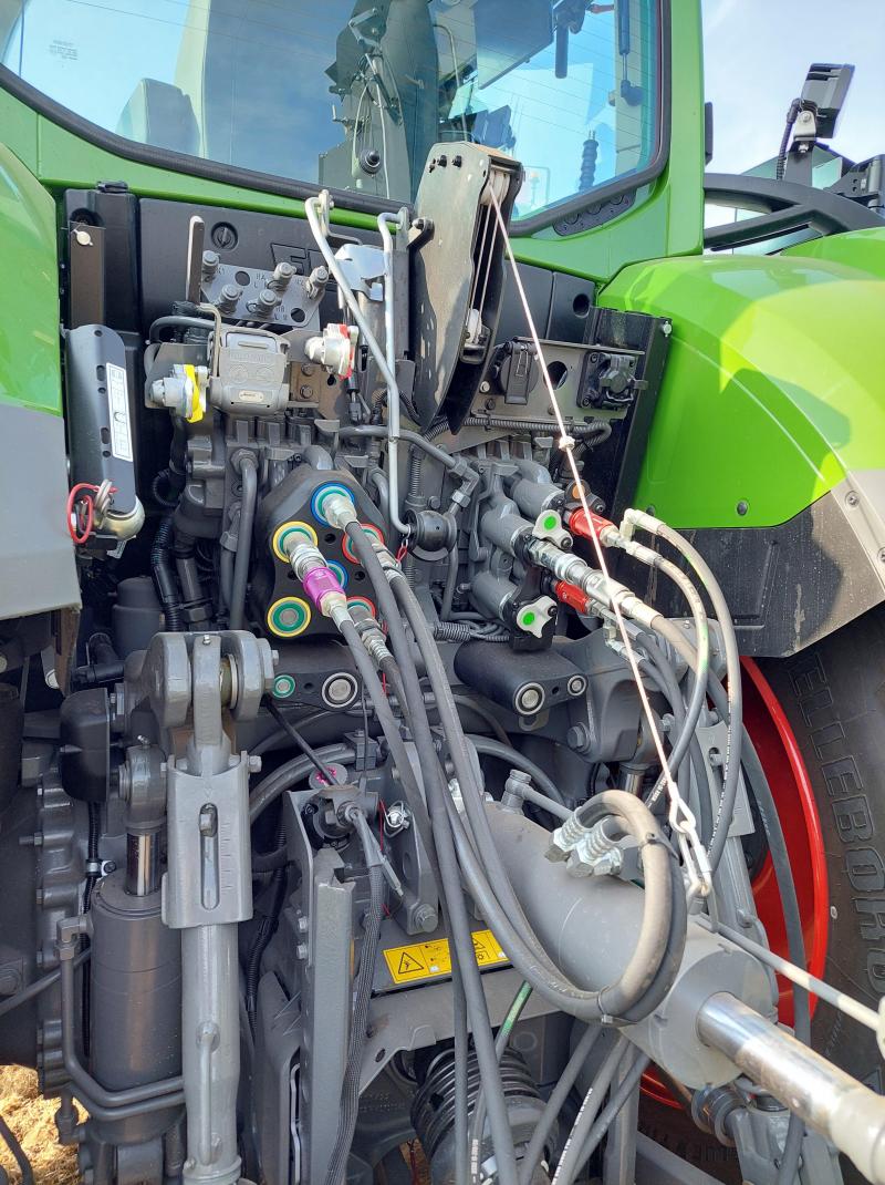 Een optie die Fendt promoot, zijn de vlakke hydrauliekkoppelingen.