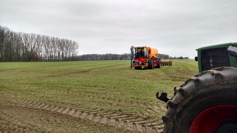 De slechte waterkwaliteit door bemesting leidt er ook toe dat de doelstellingen van de Europese kaderrichtlijn Water niet worden gehaald , stelt Mieke Schauvliege (Groen).