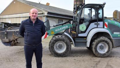 De Kramer e-versie heeft 2 elektrische motoren: de ene motor doet dienst als rij-aandrijving, de andere staat in voor de hydrauliek.