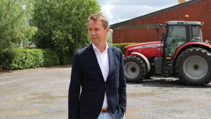 “Betaalbare en gezonde voeding die op een duurzame manier lokaal geproduceerd wordt, met respect voor onze boeren én onze omgeving, dat is het fundament van onze Vlaamse voedselstrategie”, stelt minister Brouns.