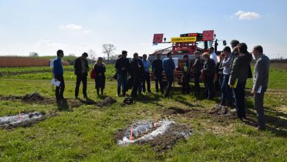 De bodemdruk regelen is belangrijk om bodemverdichting te voorkomen,  werd al in meerdere demonstraties meegegeven.