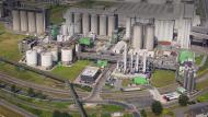 Bioraffinaderij Alco Bio Fuel, in de Gentse haven, gaat jaarlijks 160.000 ton CO2 die vrijkomt bij de verwerking van biomassa opvangen.