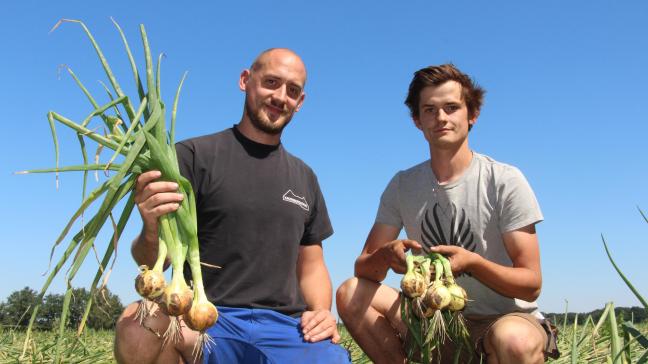 Paul en Stéphane de Cartier. Paul: “Wat betreft de toekomst van De Kruisberghoeve gaan wij ons vooral richten op verbreding van het assortiment. En verder toegevoegde waarde leveren aan het product.”