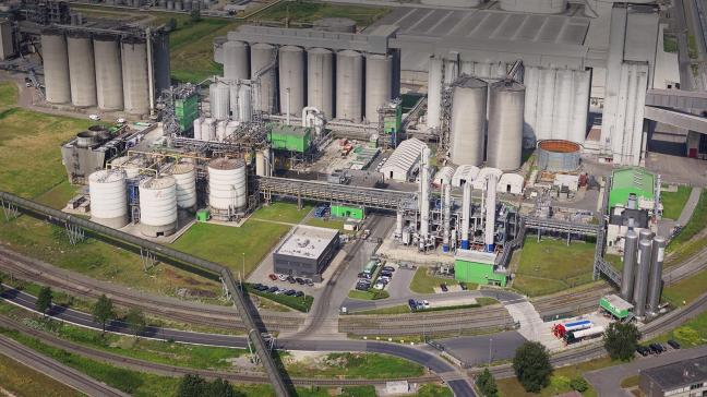 Bioraffinaderij Alco Bio Fuel, in de Gentse haven, gaat jaarlijks 160.000 ton CO2 die vrijkomt bij de verwerking van biomassa opvangen.