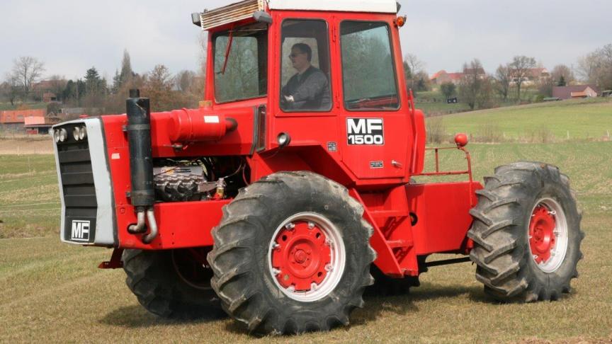 Ook de iets minder gekende MF tractoren, zoals de kniktrekkers zullen aanwezig zijn.