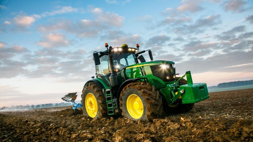 John Deere is momenteel het grootste trekkermerk wereldwijd, voor bijvoorbeeld Fendt, New Holland en Massey Ferguson.