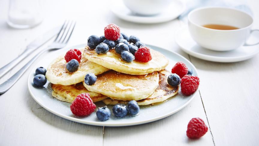 2018-08-10 Pancakes met blauwe bessen & honing