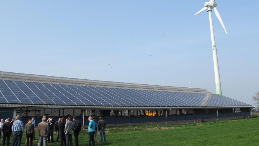 Boeren kunnen volgens de studie energie besparen, maar ook een maatschappelijke rol spelen in de energievoorziening.