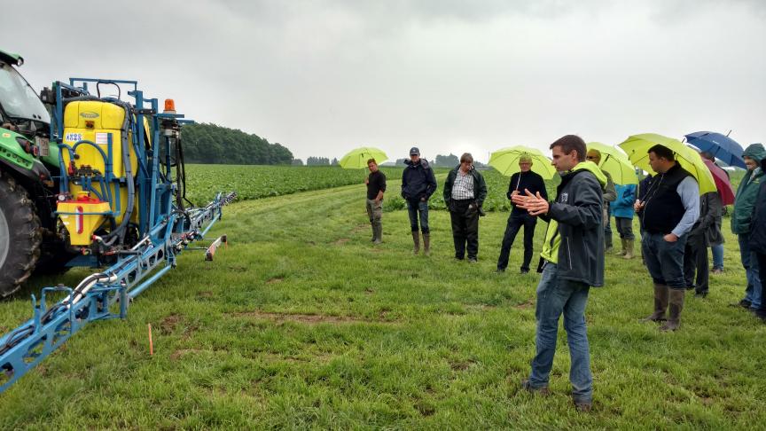 Uit onderzoek van het KBIVB komt naar voren dat een driftreducerende spuitdop ook goed werkt voor de onkruidbestrijding in suikerbieten