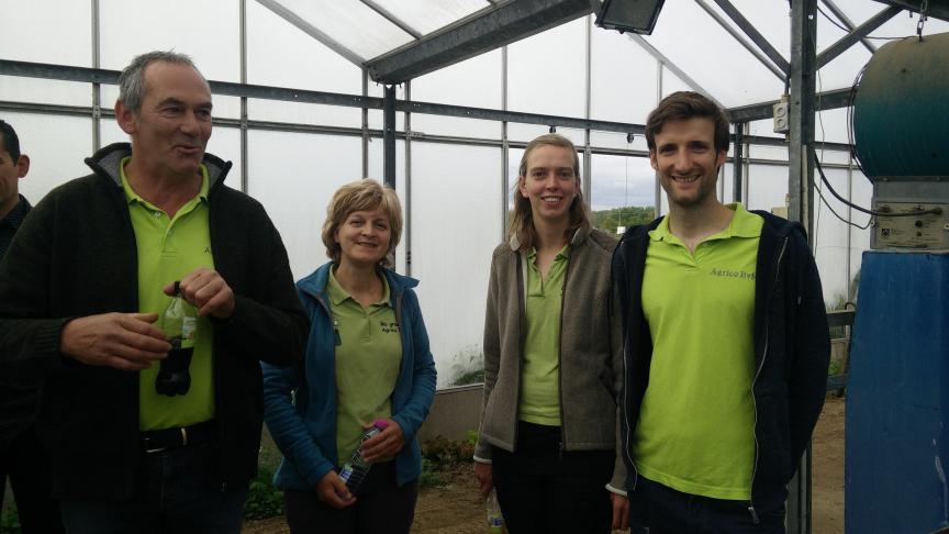 Agrico in Bornem produceert vollegrondsgroenten. Frank Schelfout, zijn vrouw, hun dochter en haar vriend werken er sinds 2008 biologisch.