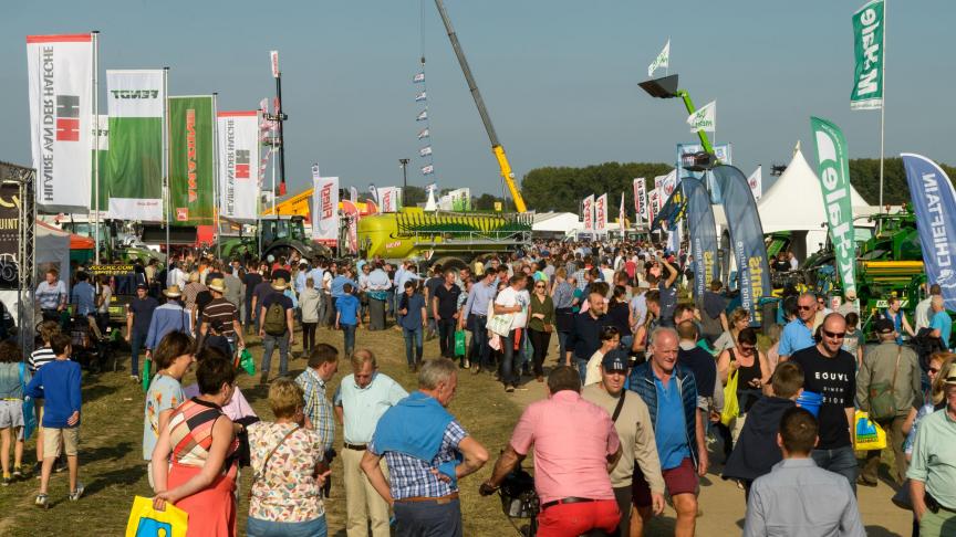 37762231074_895a879f62_o