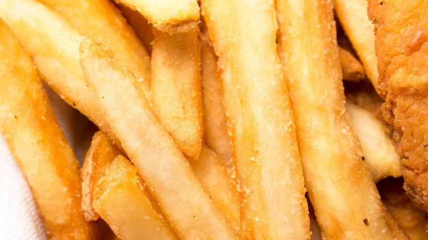 De frietkleur op de percelen in Poperinge en Tongeren was minder goed in vergelijking met de 4 locaties met nieuwe frietrassen. Dit kan te wijten zijn aan de locatie en/of aan het feit dat de nieuwere rassen toch beter scoren op vlak van de frietkleur.