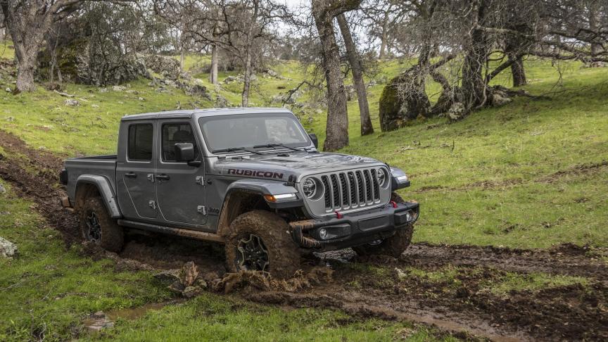 De Gladiator is de pick-upversie van de gewaardeerde Wrangler, een heel begaafde in de offroadcategorie.