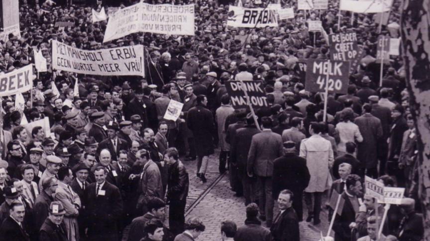 Neem contact op met de geschiedkundigen van Centrum voor Agrarische Geschiedenis, moest je materiaal in je bezit hebben.