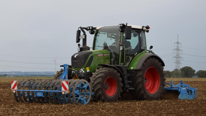 De nieuwste uitvoering van de Fendt 300 en 700 Vario-serie krijgen het  FendtONE-bedieningsconcept mee.
