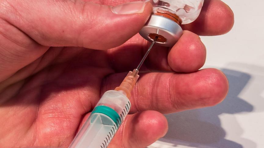 De sectoren worden dan ook opgeroepen om de inspanningen te hernieuwen en telkens de noodzaak van een antibioticabehandeling doordacht te overwegen, stelt Amcra uitdrukkelijk.