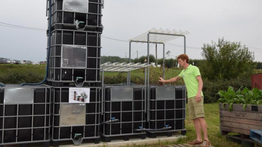 Voor de verwerking van reinigingswater wordt een bioremediatiesysteem, zoals een biofilter of fytobak, gebruikt.