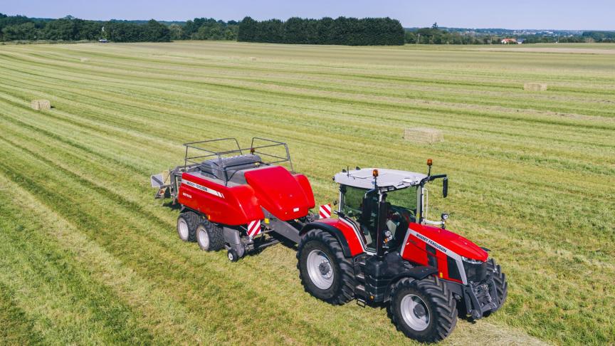 De MF 8S serie onderscheidt zich door de Protect-U-voorziening: een vrije ruimte  van 24 cm tussen motorkap en cabine om geluid, warmte en trillingen te verminderen  in de cabine.