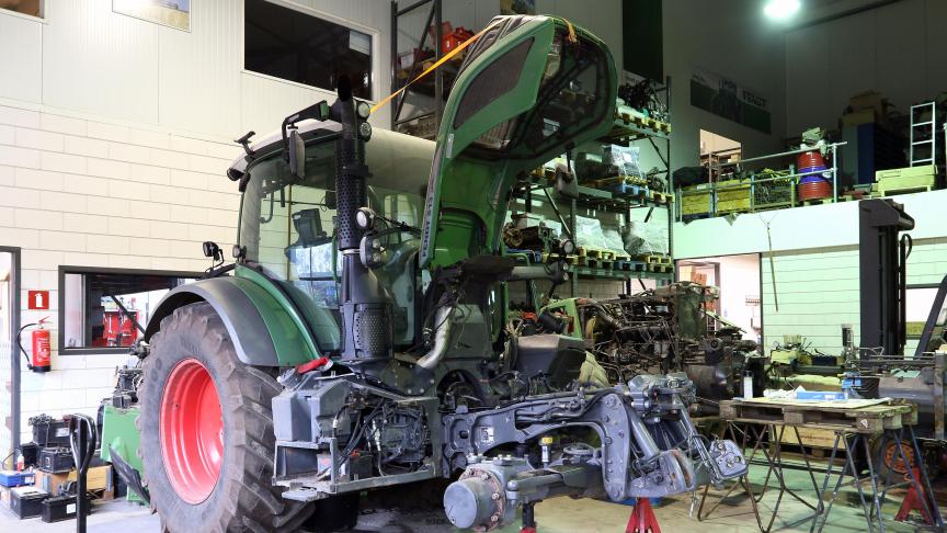 Vario’s reviseren vormt de hoofdzaak, motorrevisie de bijzaak bij Roelofs LMB.