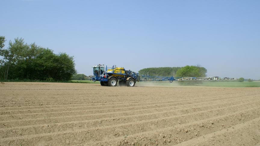 In de aardappelteelt blijft een vooropkomsttoepassing de strategie om onkruid te bestrijden. Helaas zitten de weersomstandigheden niet altijd mee.