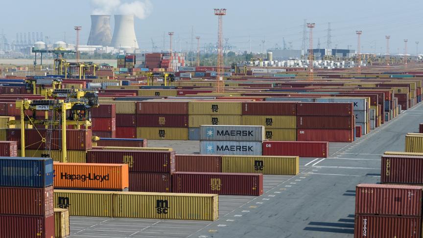 Bij deze cijfers is het belangrijk aan te geven dat Vlaanderen een doorvoerregio is. Veel producten worden door andere Europese landen in- en uitgevoerd via de Vlaamse havens.