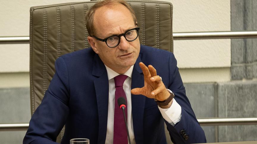 “We maken werk van een afschrikkingsbeleid”, zegt Dierenminister Ben Weyts.