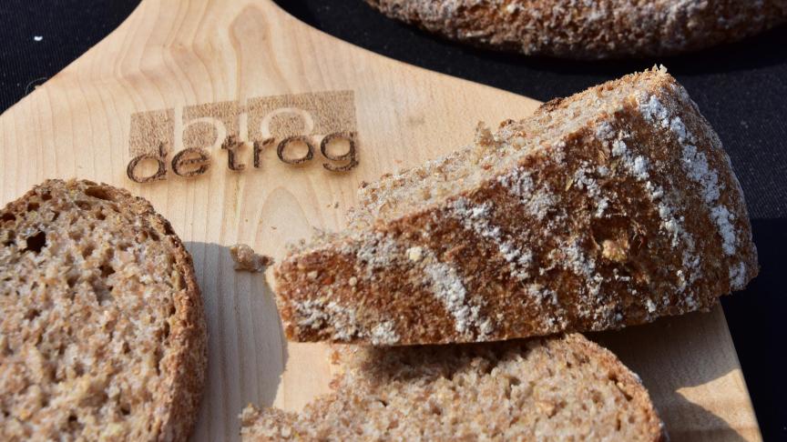 Door een zorgvuldig uitgewerkt vergroeningstraject wist Biobakkeriji De Trog in 3 jaar haar CO2-uitstoot van 1.372 ton te neutraliseren.