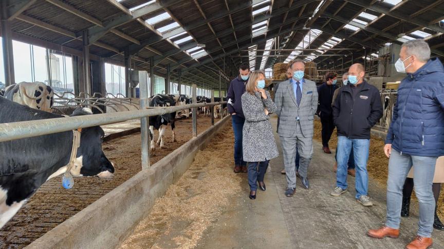 Woensdag kreeg Bart De Wever een rondleiding op de Bosmanshoeve in Hove.
