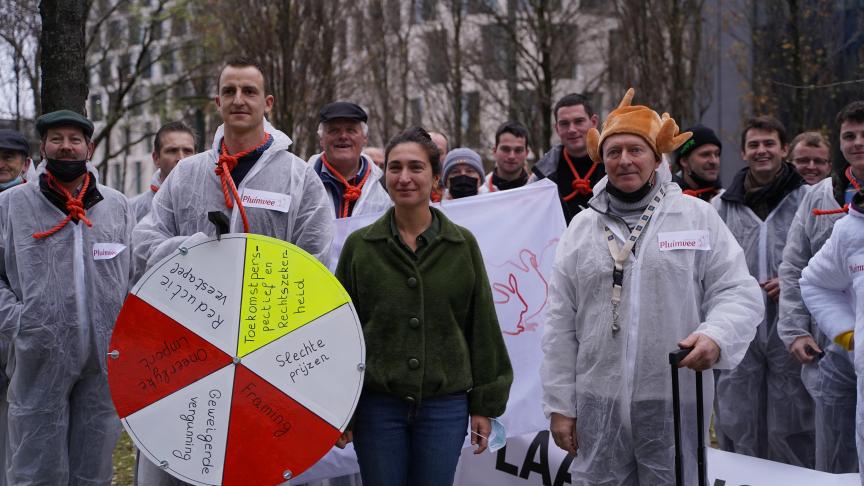 Minister Demir betreurt dat de voorbije jaren het nemen van maatregelen te vaak werd uitgesteld, waardoor er nu drastisch ingegrepen moet worden.