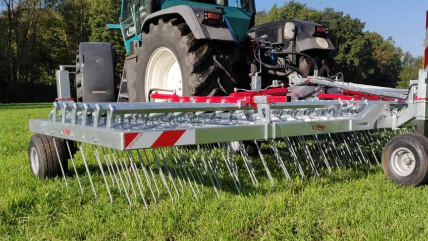 De Striegel STR 610 is de nieuwste wiedeg bij Fliegl.