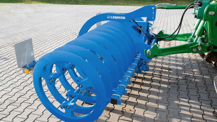 Lemken verbeterde de stuurstabiliteit van zijn frontpacker.