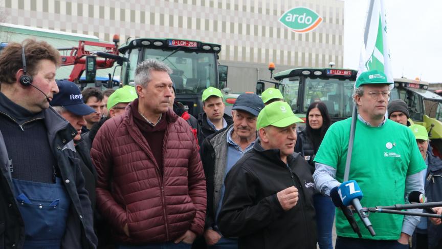 Rony Neyens (Boerenbond) en Mark Wulfrancke (ABS):  Afnemers moeten met hogere prijzen komen.